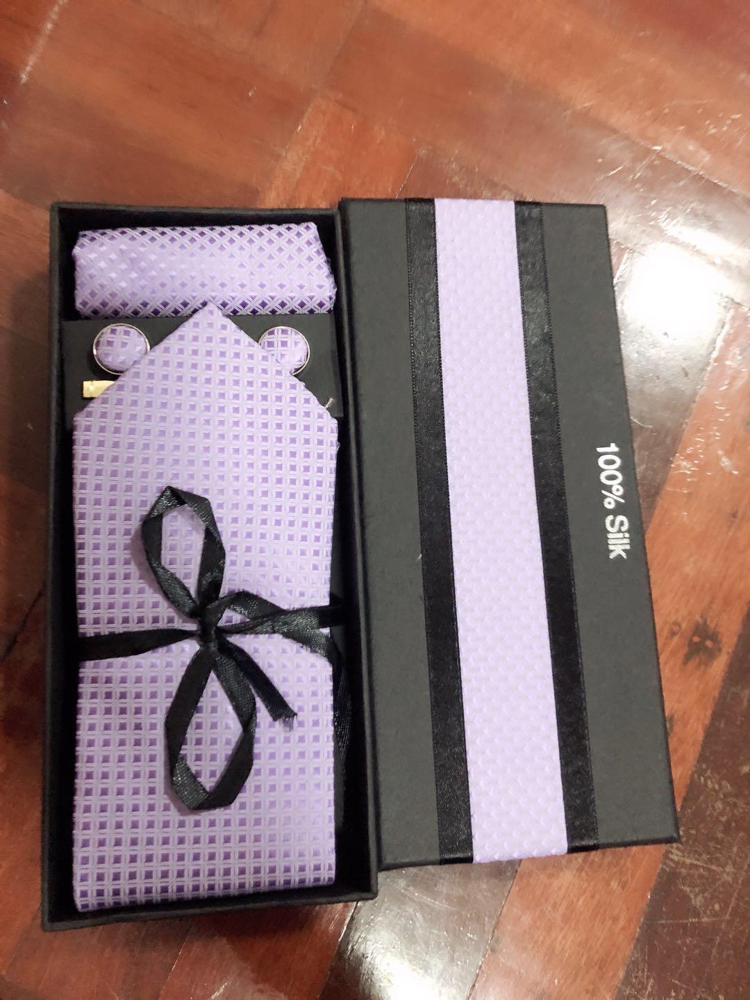 5 ชิ้น Mens ผอมธุรกิจโพลีเอสเตอร์ผ้าไหมเนคไท Tie Cufflinks พ็อกเก็ตสแควร์และชุดคลิปเน็คไทสำหรับผู้ชายที่มีกล่องของขวัญน้ำเงิน