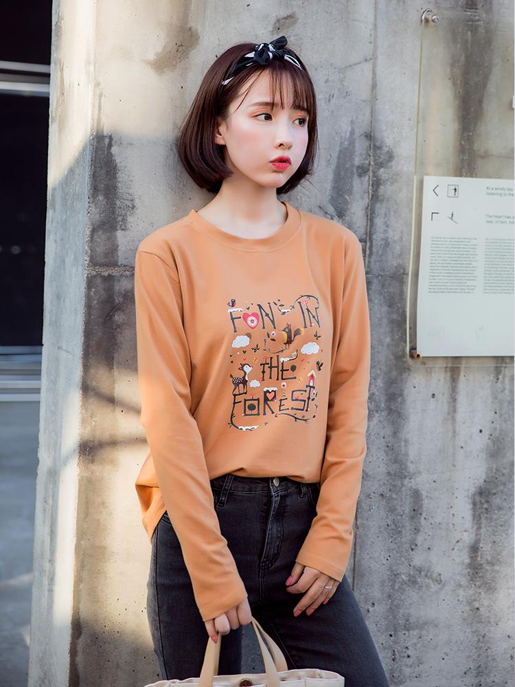 Korea เสื้อยืดแฟชั่น ผู้หญิง คอกลม แขนยาวสกรีนลายด้านหน้า (สีน้ำตาล) รุ่น 1823 Korea เสื้อยืดแฟชั่น ผู้หญิง คอกลม แขนยาวสกรีนลายด้านหน้า (สีน้ำตาล) รุ่น 1823