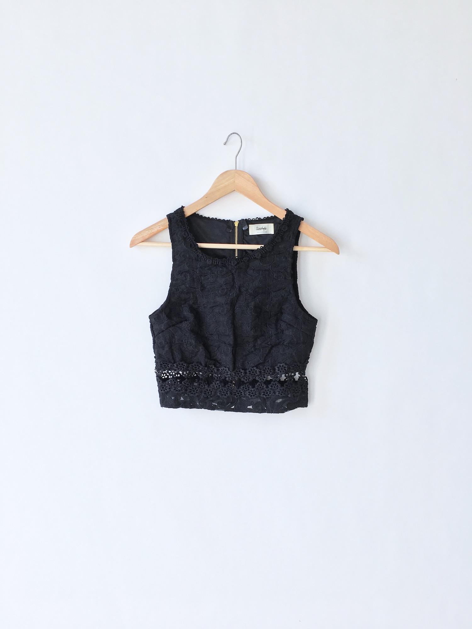 เสื้อผ้า