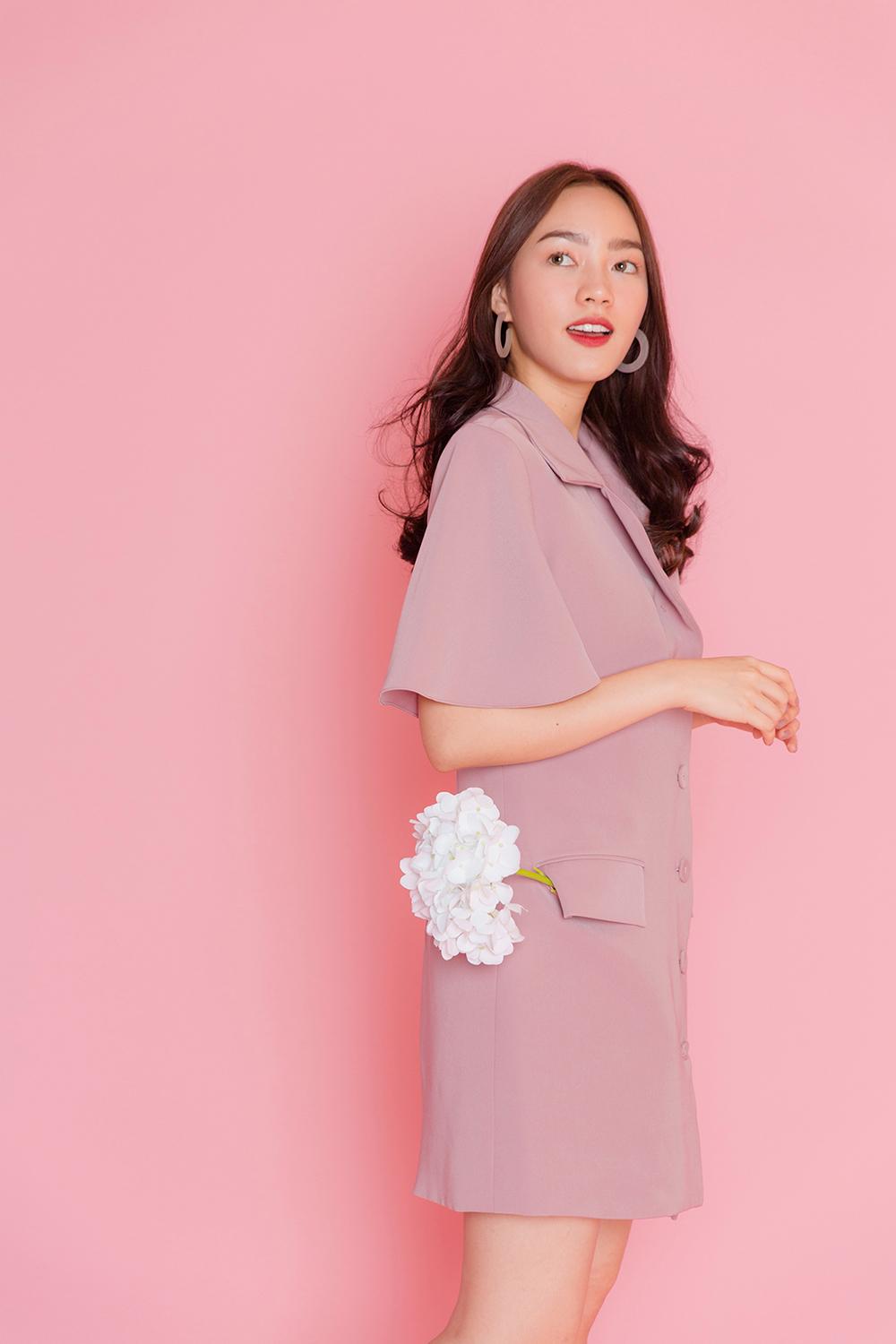 Parachuteshop - เดรส ปกสูท trench coat รุ่น PREFER dress Parachuteshop - เดรส ปกสูท trench coat รุ่น PREFER dress
