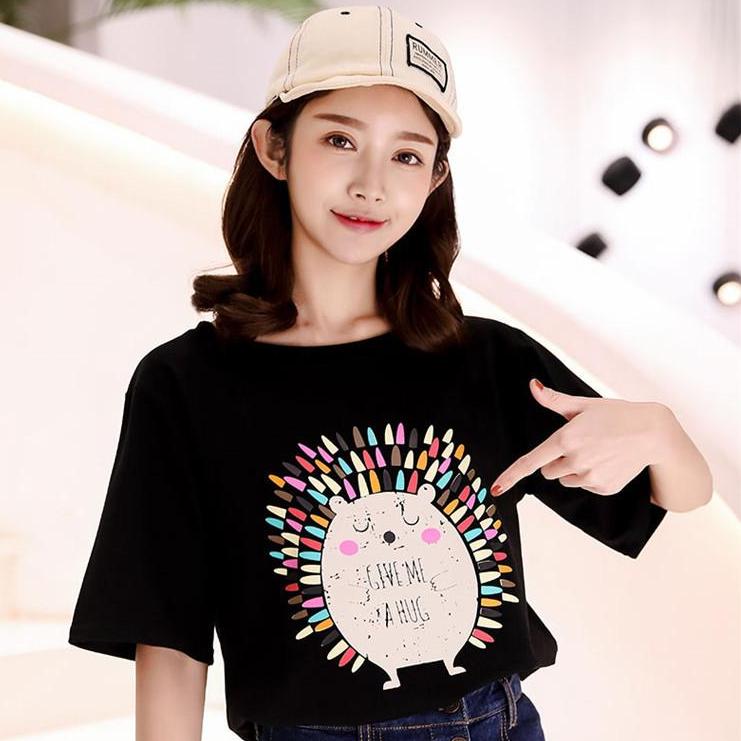 เสื้อยืดเรยอน สกรีนลาย "Give me a Hug"