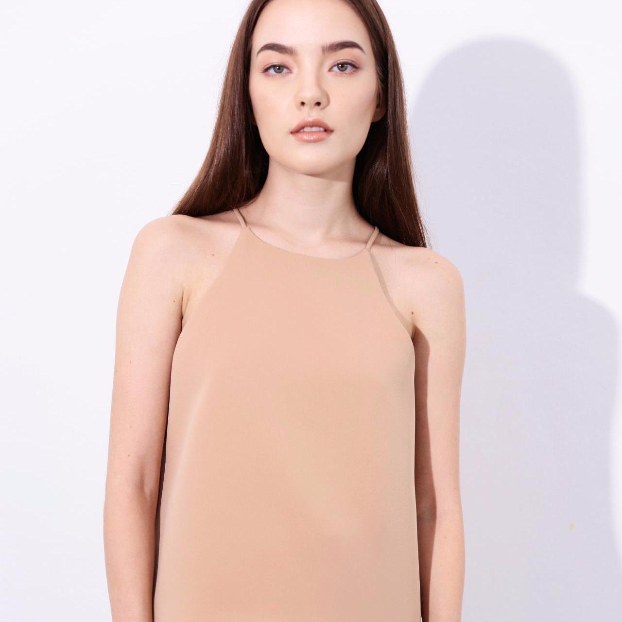 KWANJAI KJcami nude brown - เสื้อสายเดี่ยวคอปีน สีนู้ดน้ำตาล KWANJAI KJcami nude brown - เสื้อสายเดี่ยวคอปีน สีนู้ดน้ำตาล
