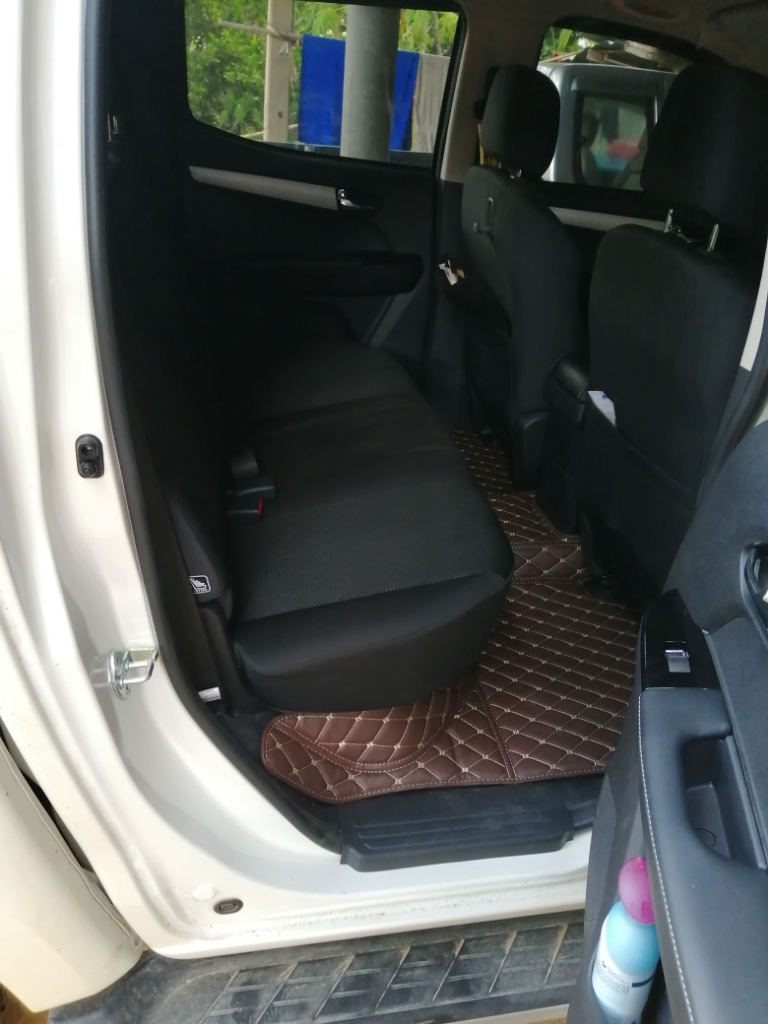 พรมปูรถยนต์ 6D ISUZU DMAX รุ่น 4 ประตู 8 7c46c1da4d81b3e4f01ade847e5f9cd9