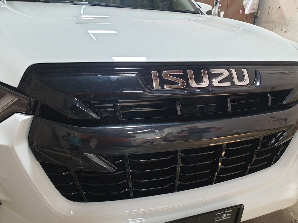 กระจังหน้าดำเงา ISUZU D-MAX 2020 5 0d82dc410786026e80eff52dedffeeb2