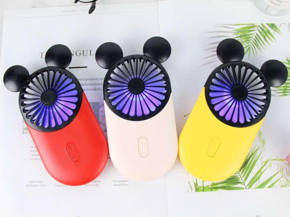 BY Fan พัดลมพกพา ชนิดแบน/บาง พกสะดวก มีแสงไฟ ชาร์จ USB / แบตสำรองได้ สะดวกใช้งานกว่า ดีไซด์บางไม่หนาเตอะ พกง่ายกว่ารุ่นเดิมๆ BY Fan พัดลมพกพา ชนิดแบน/บาง พกสะดวก มีแสงไฟ ชาร์จ USB / แบตสำรองได้ สะดวกใช้งานกว่า ดีไซด์บางไม่หนาเตอะ พกง่ายกว่ารุ่นเดิมๆ