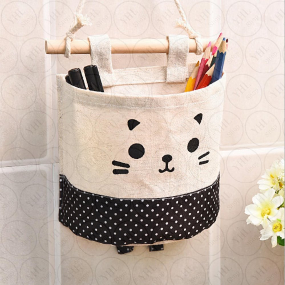 YHL กระเป๋า ตระกร้า ที่แขวนเก็บของ ผ้าCotton สำหรับจัดเก็บอุปกรณ์ต่างๆ จัดระเบียบ (ลายสก๊อตดำ) YHL กระเป๋า ตระกร้า ที่แขวนเก็บของ ผ้าCotton สำหรับจัดเก็บอุปกรณ์ต่างๆ จัดระเบียบ (ลายสก๊อตดำ)