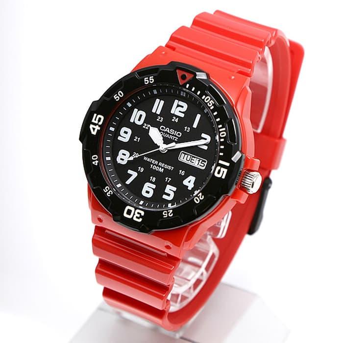 Casio รุ่น MRW-200HC-4BV นาฬิกาข้อมือผู้ชาย สายเรซิ่นสีแดง ขอบหน้าปัดดำ กันน้ำ 100 เมตร - มั่นใจ ของแท้ 100% ประกันศูนย์ 1 ปีเต็ม