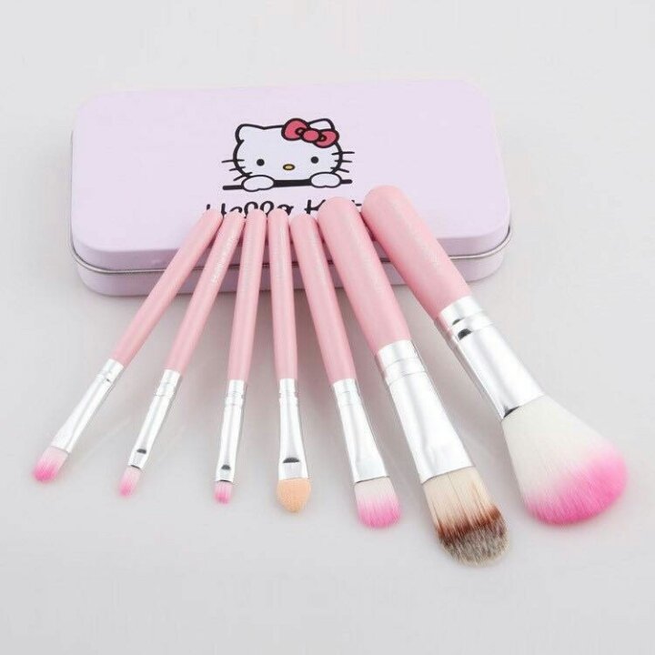 Hello Kitty brush kit ชุดแปรงแต่งหน้าคิตตี้ ( 7 ชิ้น ) พร้อมกล่อง - (สีชมพู) Hello Kitty brush kit ชุดแปรงแต่งหน้าคิตตี้ ( 7 ชิ้น ) พร้อมกล่อง - (สีชมพู)