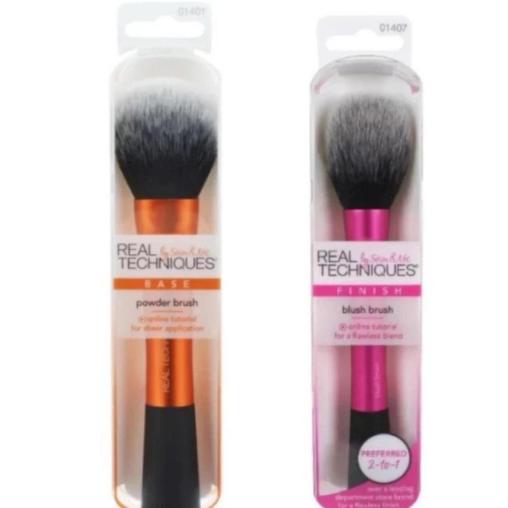 Real Techniques แปรงแต่งหน้า Blush Brush + Powder Brush Real Techniques แปรงแต่งหน้า Blush Brush + Powder Brush