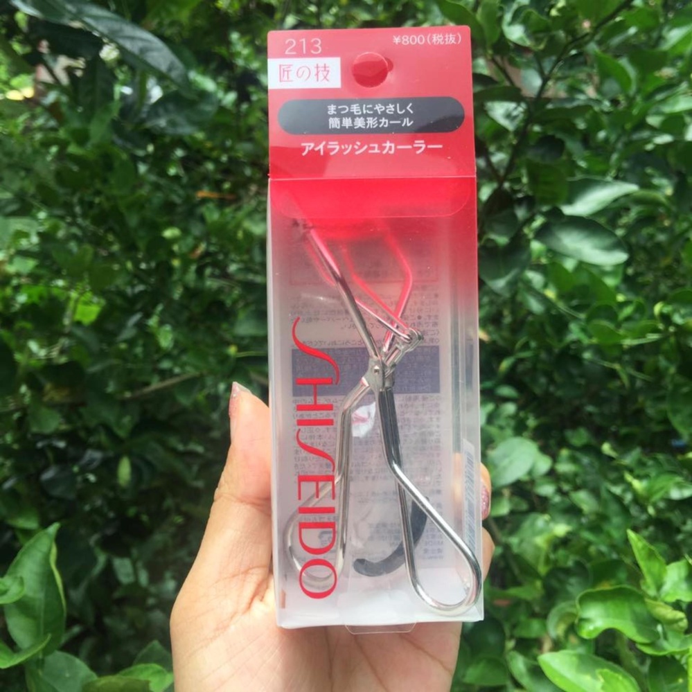 Shiseido Eyelash Curler 213 ที่ดัดขนตา ชิเซโด้ (1 อัน) Shiseido Eyelash Curler 213 ที่ดัดขนตา ชิเซโด้ (1 อัน)