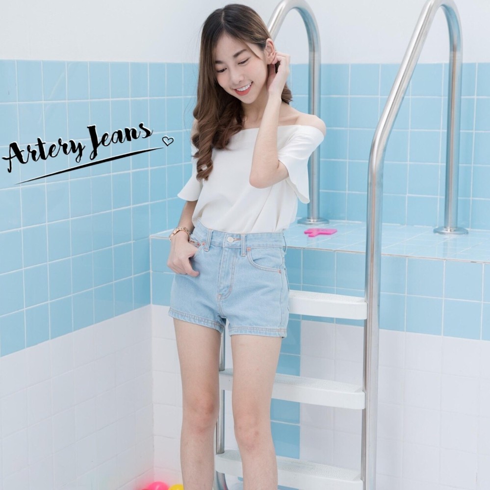 Artery Jeans ยีนส์ขาสั้นเอวสูงกลาง รุ่นยาว 10" นิ้ว (สีซีด)
