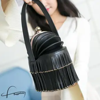 AXIXI กระเป๋าแฟชั่น รุ่น Tassel And Fold