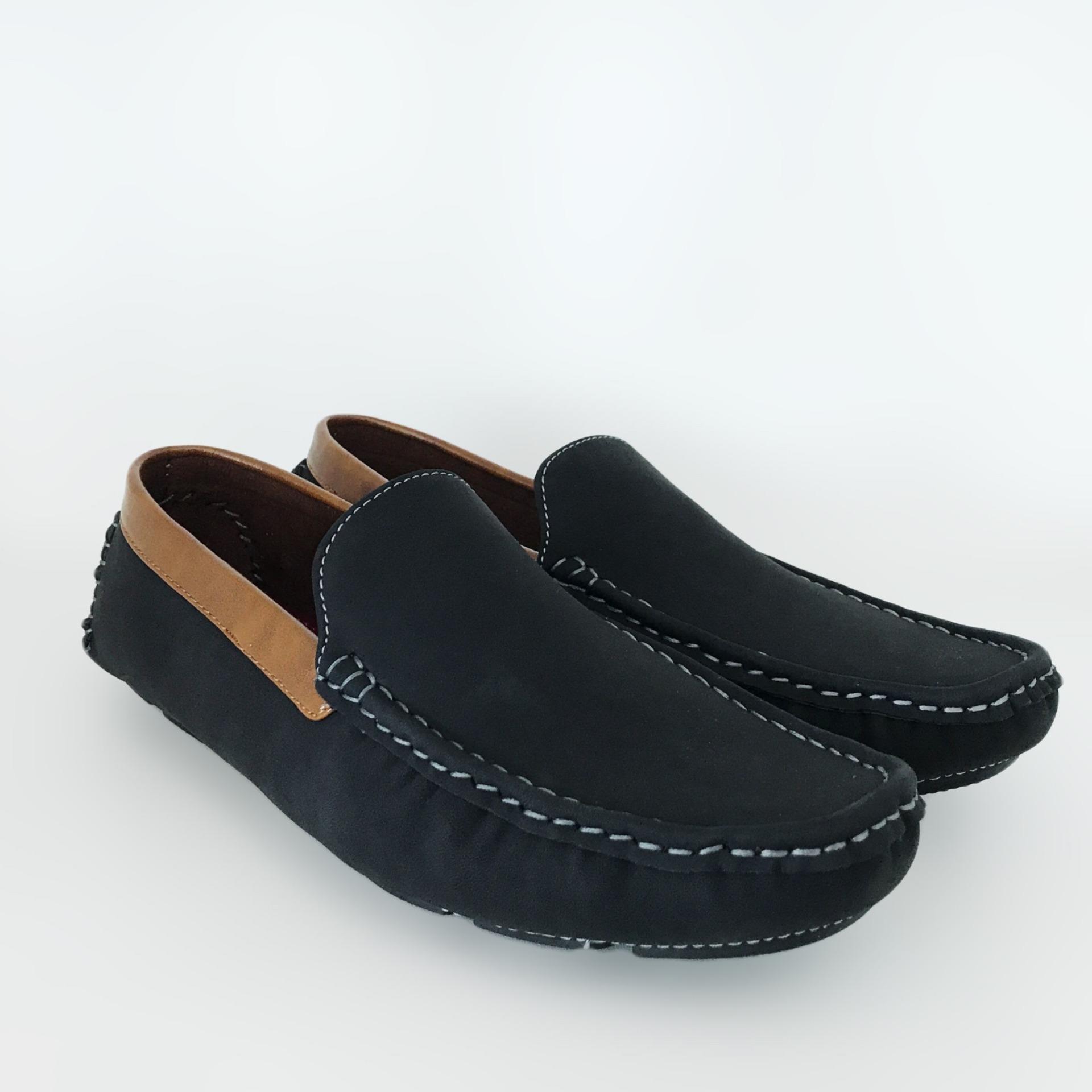 ESTHER รองเท้าแฟชั่นผู้ชาย รุ่น CM5610 - BLACK (สีดำ) ESTHER รองเท้าแฟชั่นผู้ชาย รุ่น CM5610 - BLACK (สีดำ)