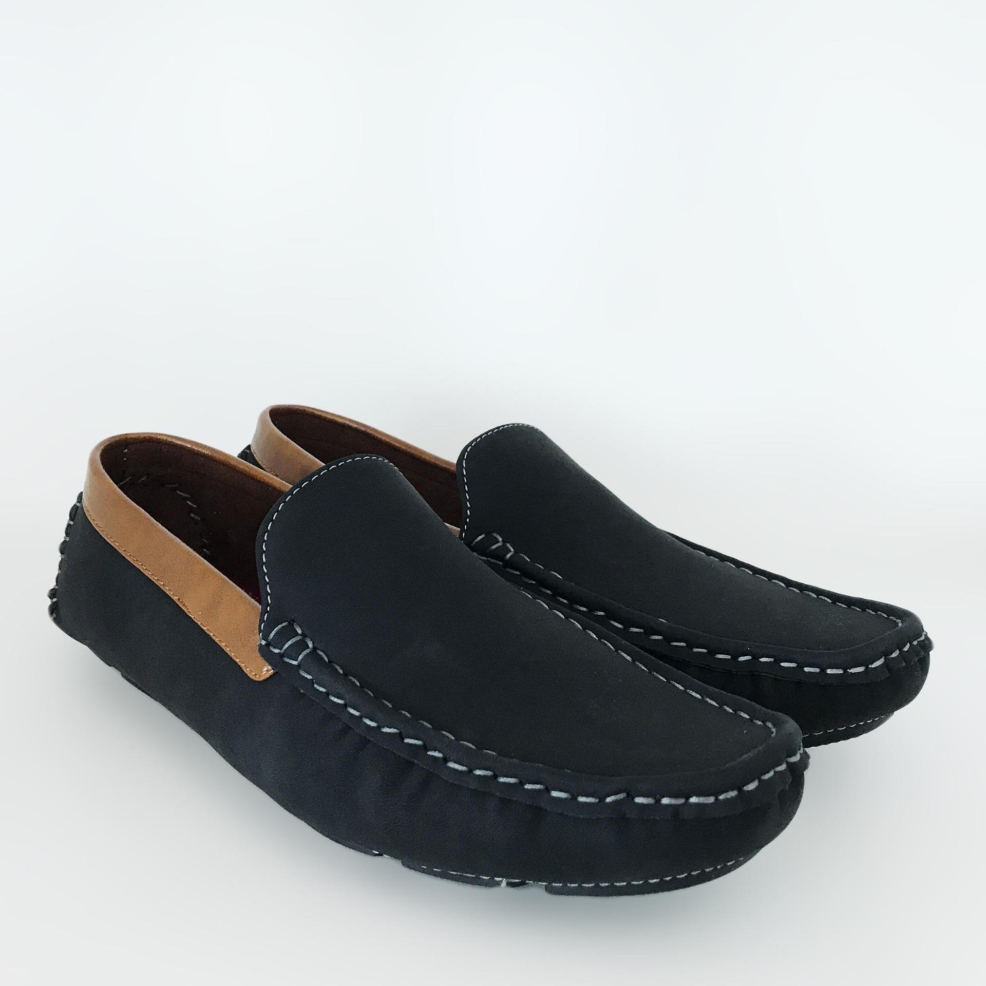 ESTHER รองเท้าแฟชั่นผู้ชาย รุ่น CM5610 - BLACK (สีดำ)