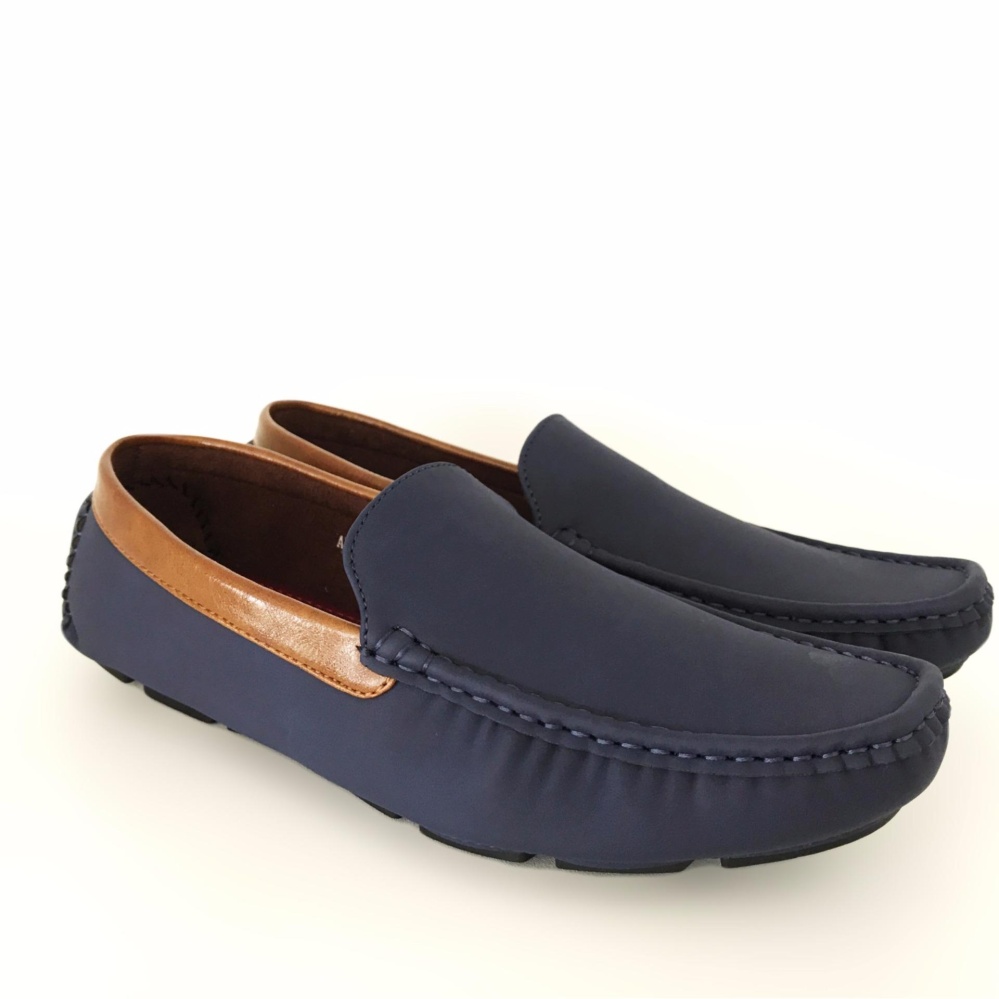 ESTHER รองเท้าแฟชั่นผู้ชาย รองเท้า รุ่น CM5610 - NAVY (สีน้ำเงิน)