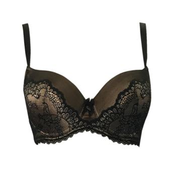 Guy Laroche Fabulous เสื้อชั้นในเสริมฟองน้ำ 3/4 Cup รุ่น GB7R24 สีดำ