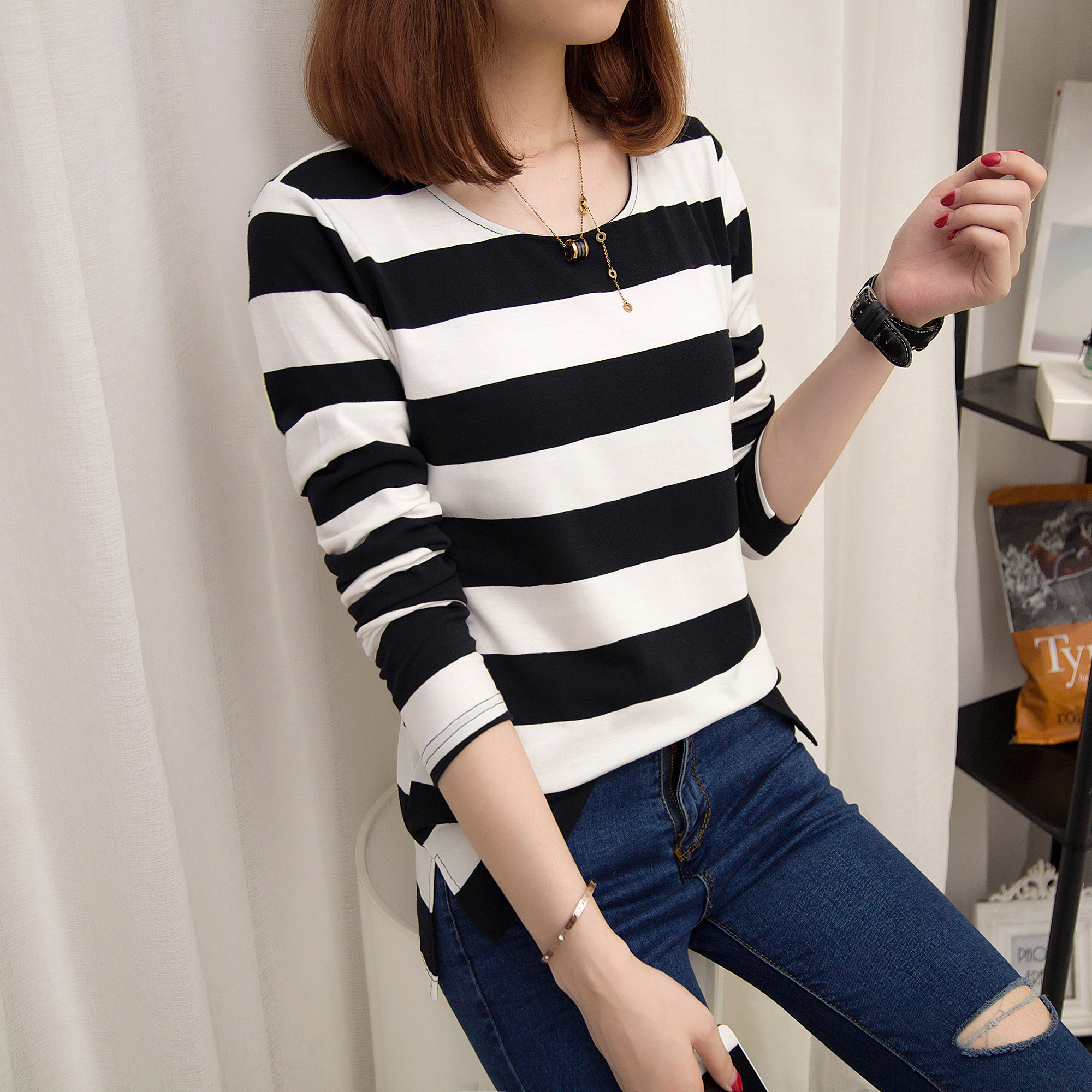 เสื้อยืดผู้หญิงคอกลมแขนยาวลายขวางสไตล์เกาหลี ผ้าฝ้าย (สีแดง) (สีแดง) เสื้อยืดผู้หญิงคอกลมแขนยาวลายขวางสไตล์เกาหลี ผ้าฝ้าย (สีแดง) (สีแดง)