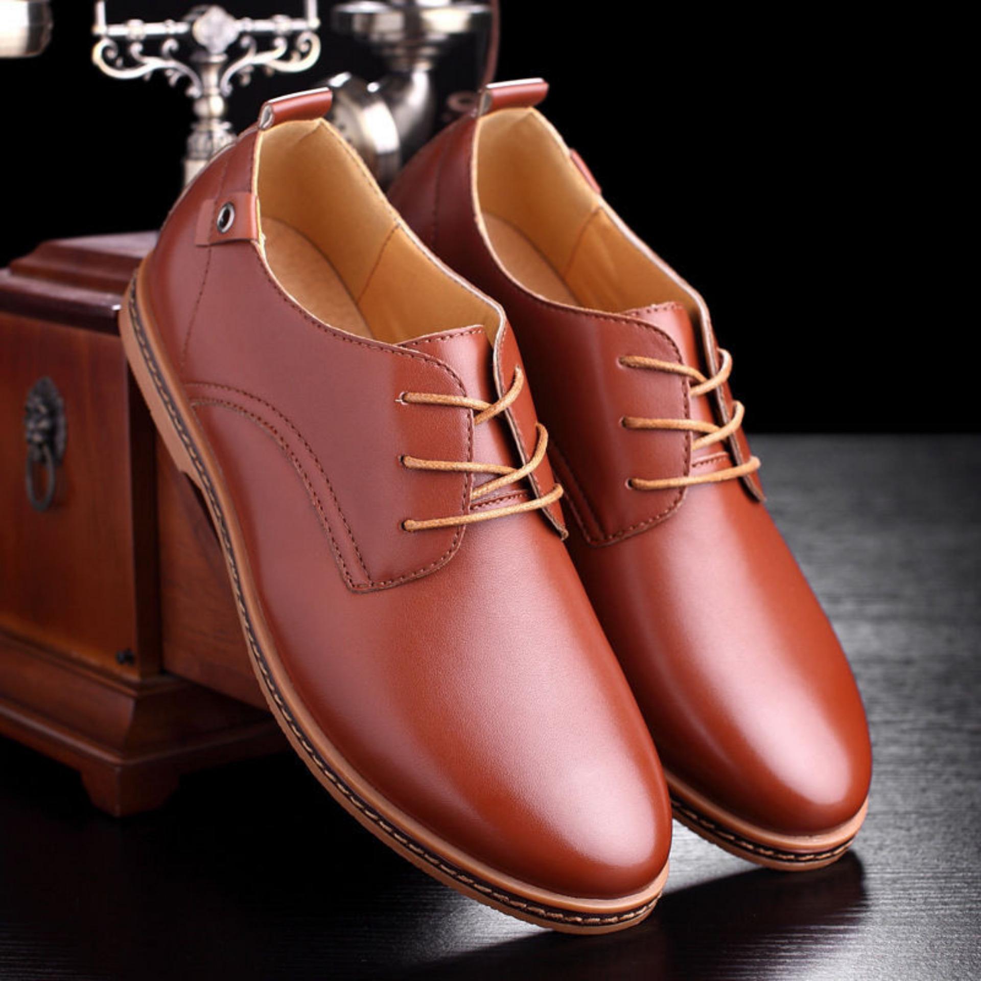 ผู้ชายธุรกิจรองเท้าหนังแบนยุโรปลำลอง Oxfords ลูกไม้ขึ้นพลัสขนาดน้ำตาล -