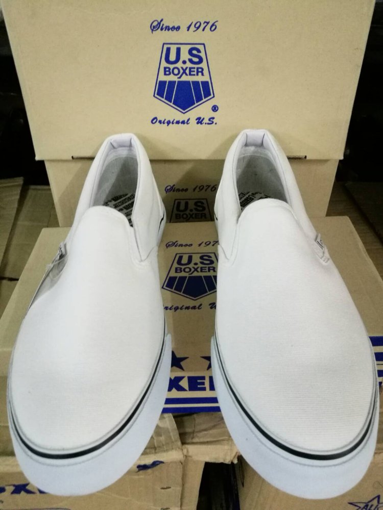 US Boxer รุ่น 2009 สีขาวนวล US Boxer รุ่น 2009 สีขาวนวล