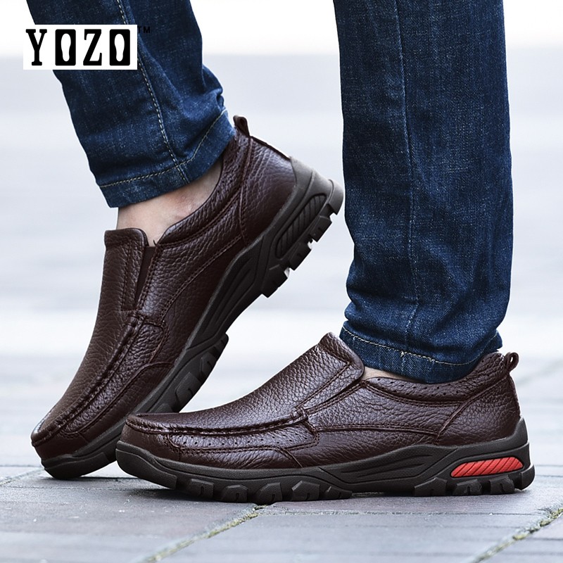 YOZO ใหม่รอบนิ้วเท้าย้อนยุครองเท้าเพิ่มความสูงชายรองเท้าหนังคุณภาพสูงรองเท้าหนังแท้หนังวัวรองเท้าลำลองผู้ชายขนาดใหญ่ขนาด 38-48 หลา - นานาชาติรองเท้ารองเท้าแฟชั่นรองเท้าทางการ