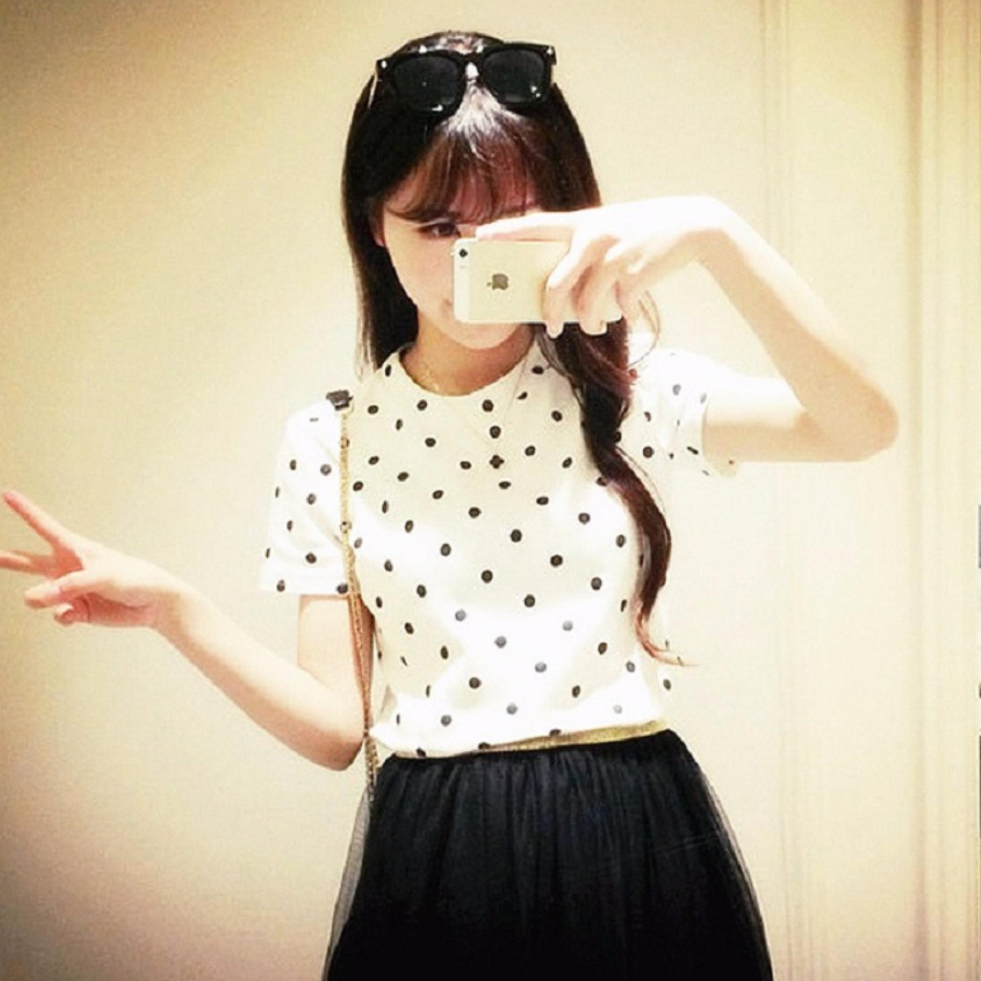 YYCเสื้อยืดแฟชั่น คอกลม แขนสั้น (สีขาว) สกรีนลายจุด รุ่น 2028 YYCเสื้อยืดแฟชั่น คอกลม แขนสั้น (สีขาว) สกรีนลายจุด รุ่น 2028