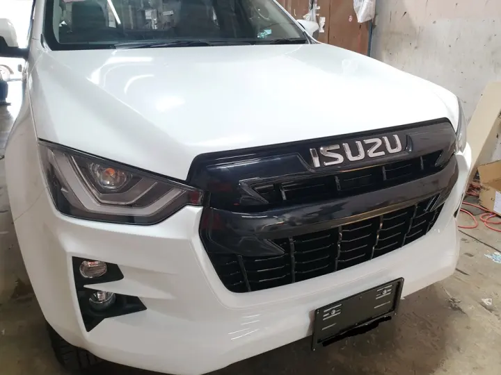 กระจังหน้าดำเงา ISUZU D-MAX 2020 4