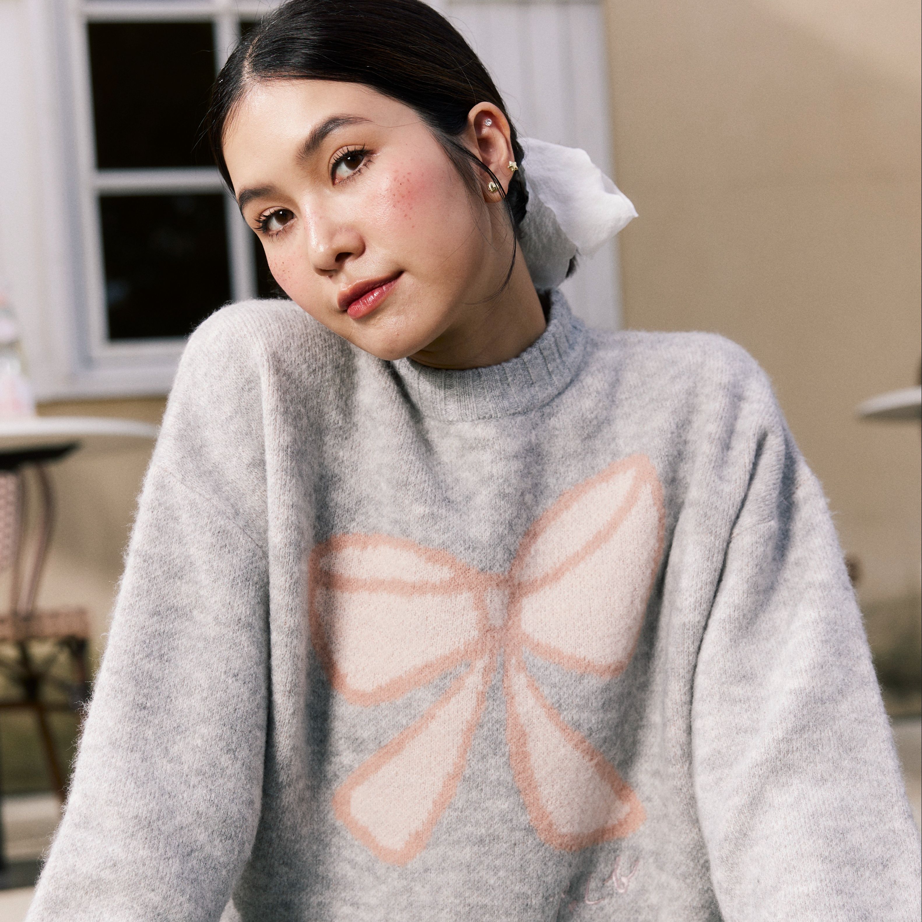 จดสง 28 OCT lookbooklookbook ribbon sweater light grey เสอเสวตเตอร