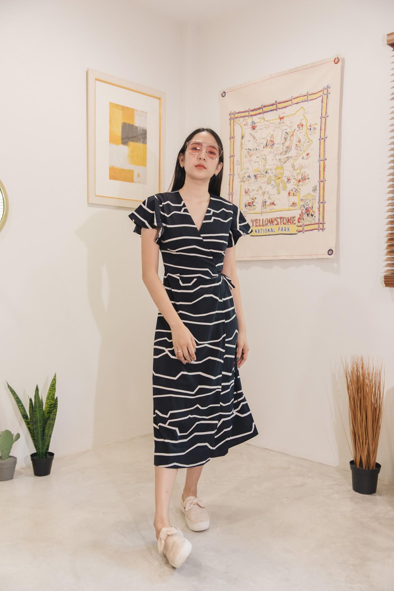 Wonder Treasure - Meteora Dress