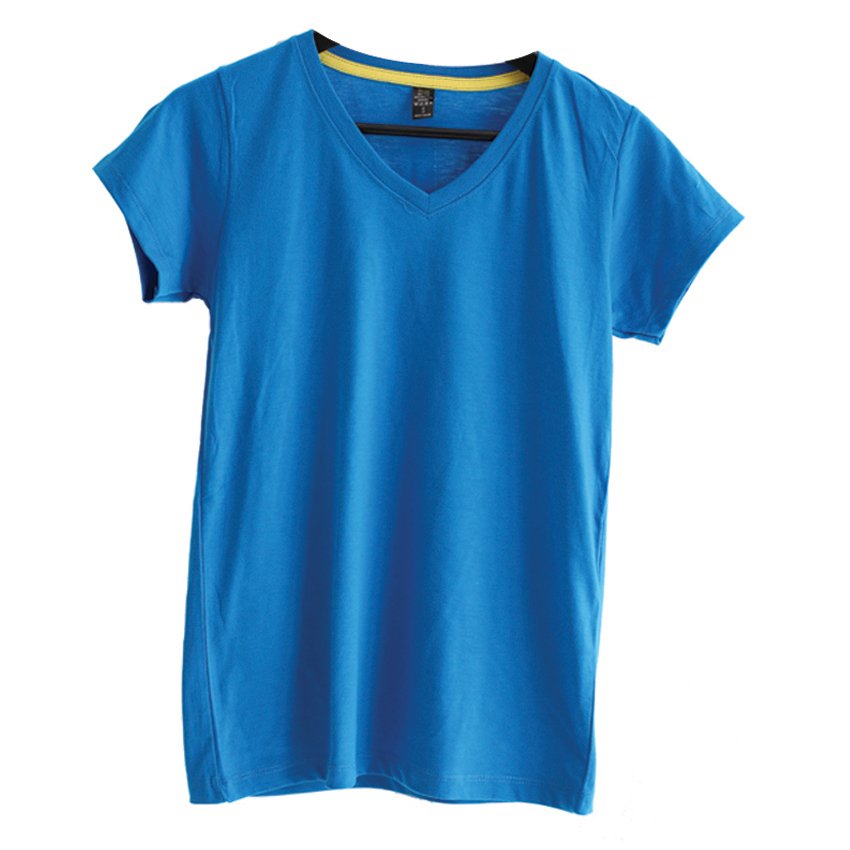 Chahom เสื้อยืดคอวี (สีฟ้าเข้ม) Chahom เสื้อยืดคอวี (สีฟ้าเข้ม)