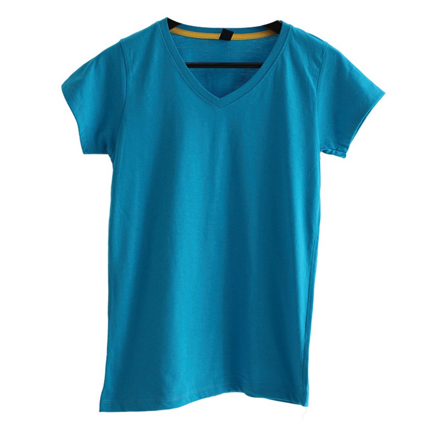 Chahom เสื้อยืดคอวี ( สีฟ้าน้ำทะเล )