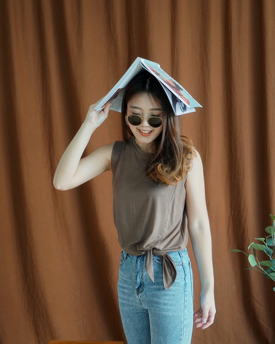 Wclothes Basic Tank Top เสื้อแขนกุด ผ่าหน้าด้านข้าง สามารถผูกชายได้ ผ้าคอตตอน ยืด นิ่ม ใส่สบาย Wclothes Basic Tank Top เสื้อแขนกุด ผ่าหน้าด้านข้าง สามารถผูกชายได้ ผ้าคอตตอน ยืด นิ่ม ใส่สบาย