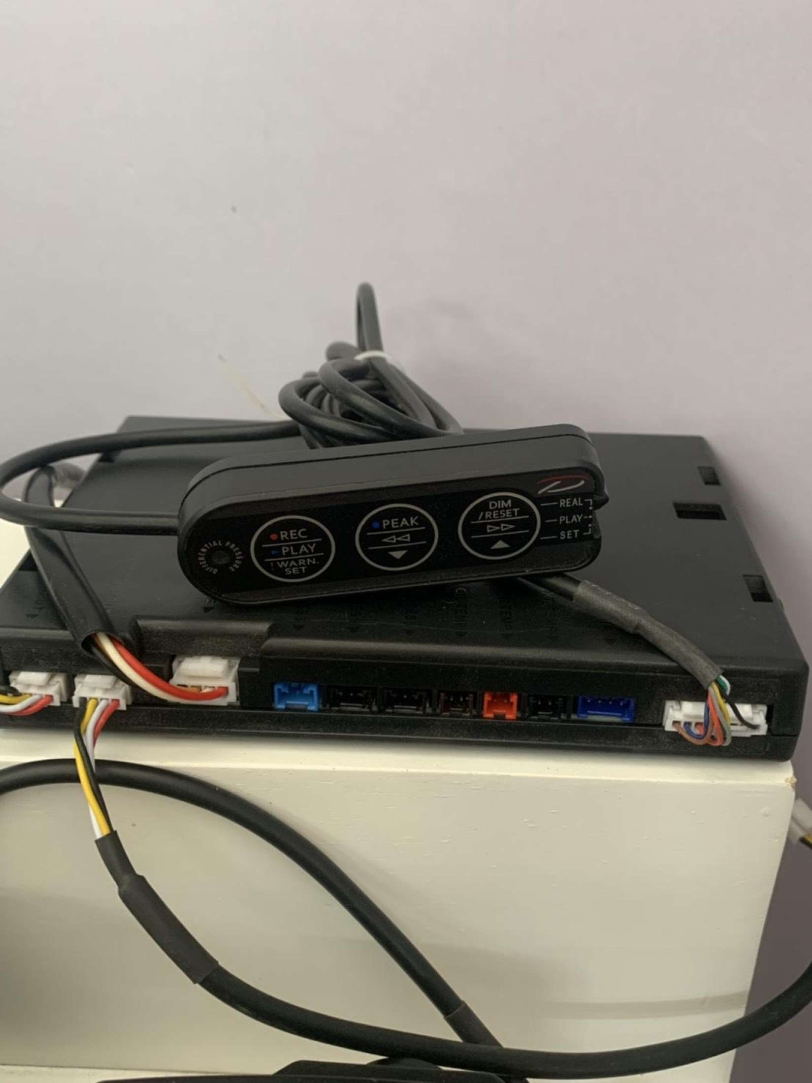 ดิฟฟี่ OBD2 เสียบปลั๊กใช้งานง่าย รุ่น A1 6ตัว พร้อมกล่องรีโมท 6