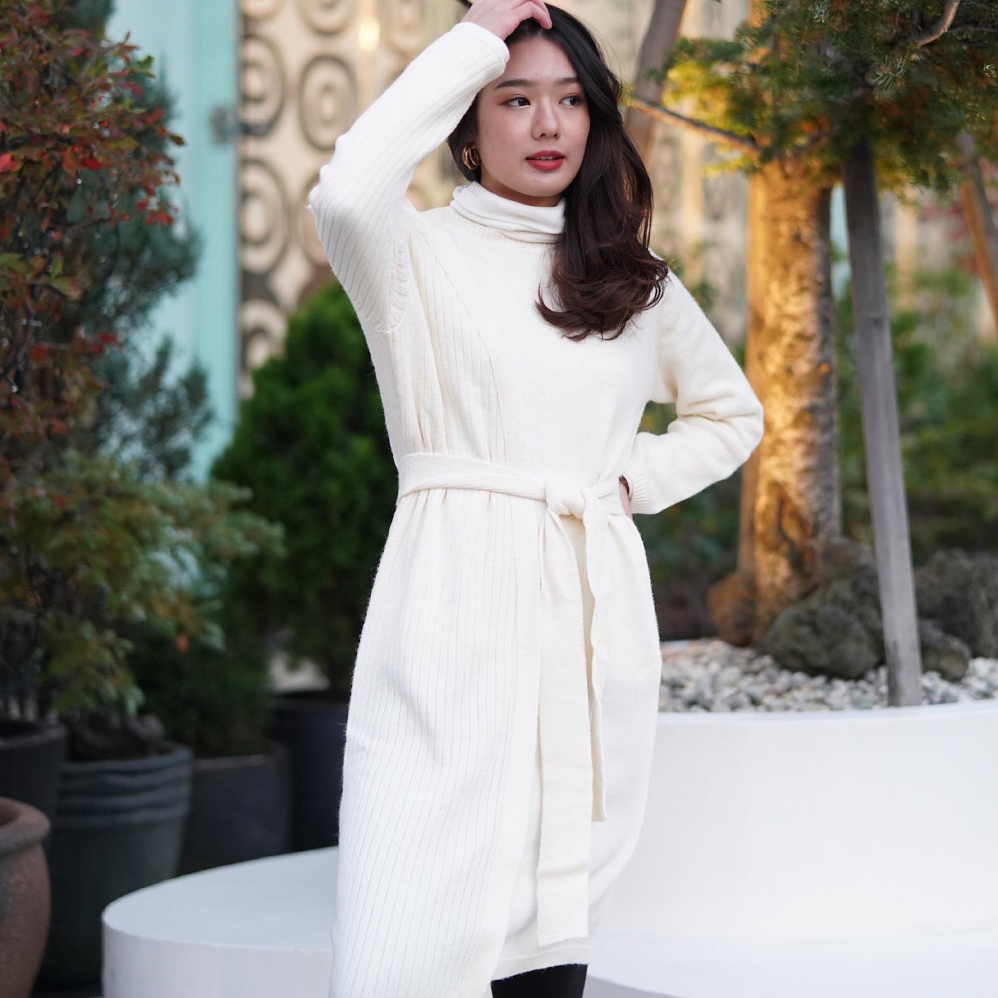 G043 - Blaire knit dress