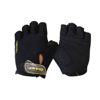 GIANT ถุงมือแบบครึ่งนิ้ว Pro Gel GLOVE (สีดำ)