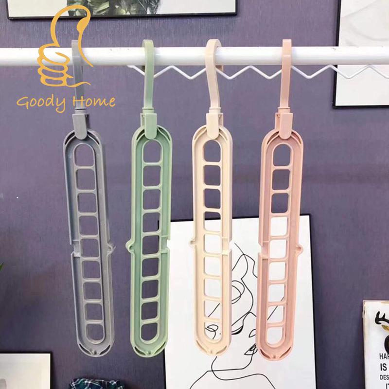 Goody Home ราวสำหรับแขวนไม้แขวนเสื้อผ้า มีช่องแขวน 9 ช่อง สามารถปรับใช้ได้ทั้งแบบแนวตั้ง แบบแนวนอน ตรงหัวตะขอแขวนหมุนได้ Goody Home ราวสำหรับแขวนไม้แขวนเสื้อผ้า มีช่องแขวน 9 ช่อง สามารถปรับใช้ได้ทั้งแบบแนวตั้ง แบบแนวนอน ตรงหัวตะขอแขวนหมุนได้