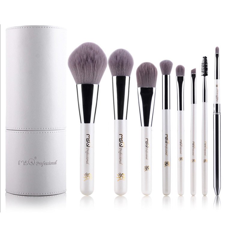 MSQ แปรงแต่งหน้า ชุด 8 ชิ้น พร้อมกระบอกแปรง - สีขาวเงิน