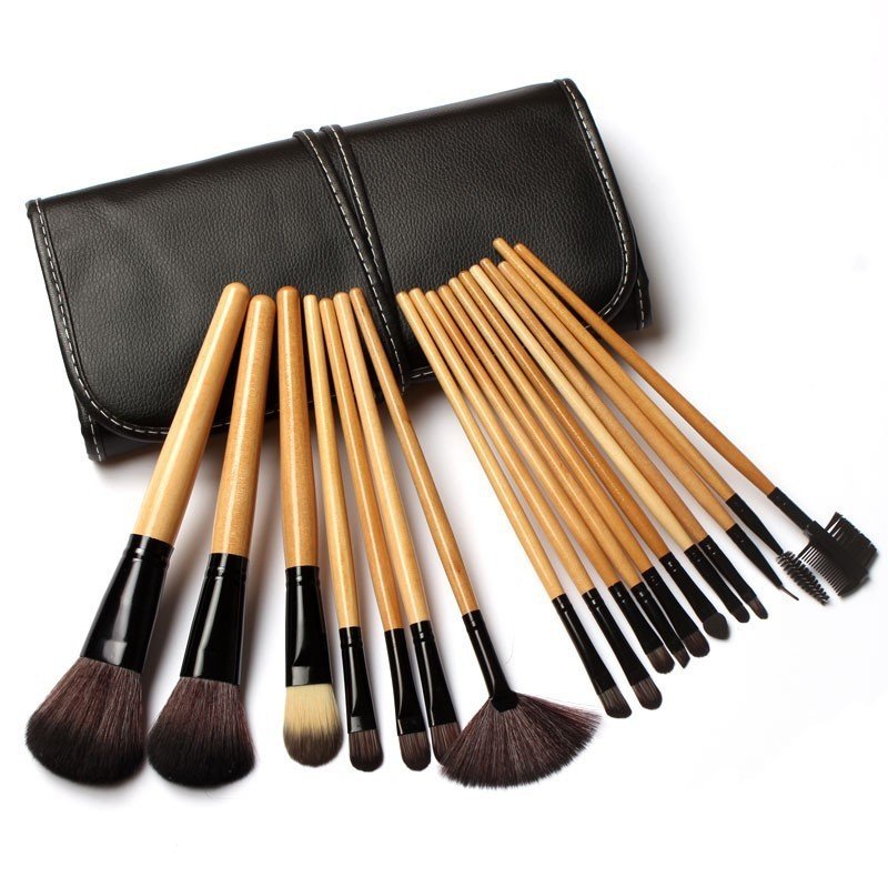 BRUSHES AND ACCESSORIES ชุดแปรงแต่งหน้ากระเป๋าหนัง 18 ชิ้น