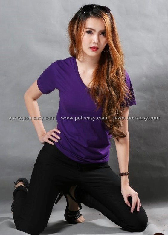 เสื้อยืด t-shirt export เสื้อยืดแฟชั่น T-Shirt ผู้หญิง คอวี (สีม่วงเข้ม)