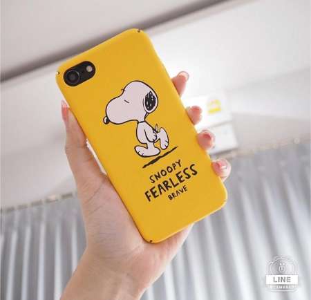 เคสไอโฟน 6, 6s / Case I phone 6,6s สกรีน สนูปปี้เดิน ( Screen Snoopy walk) สีเหลือง เคสแข็ง คลุมรอบเครื่อง บางเบา งานสวย กระชับมือ ไม่รัดเคส
