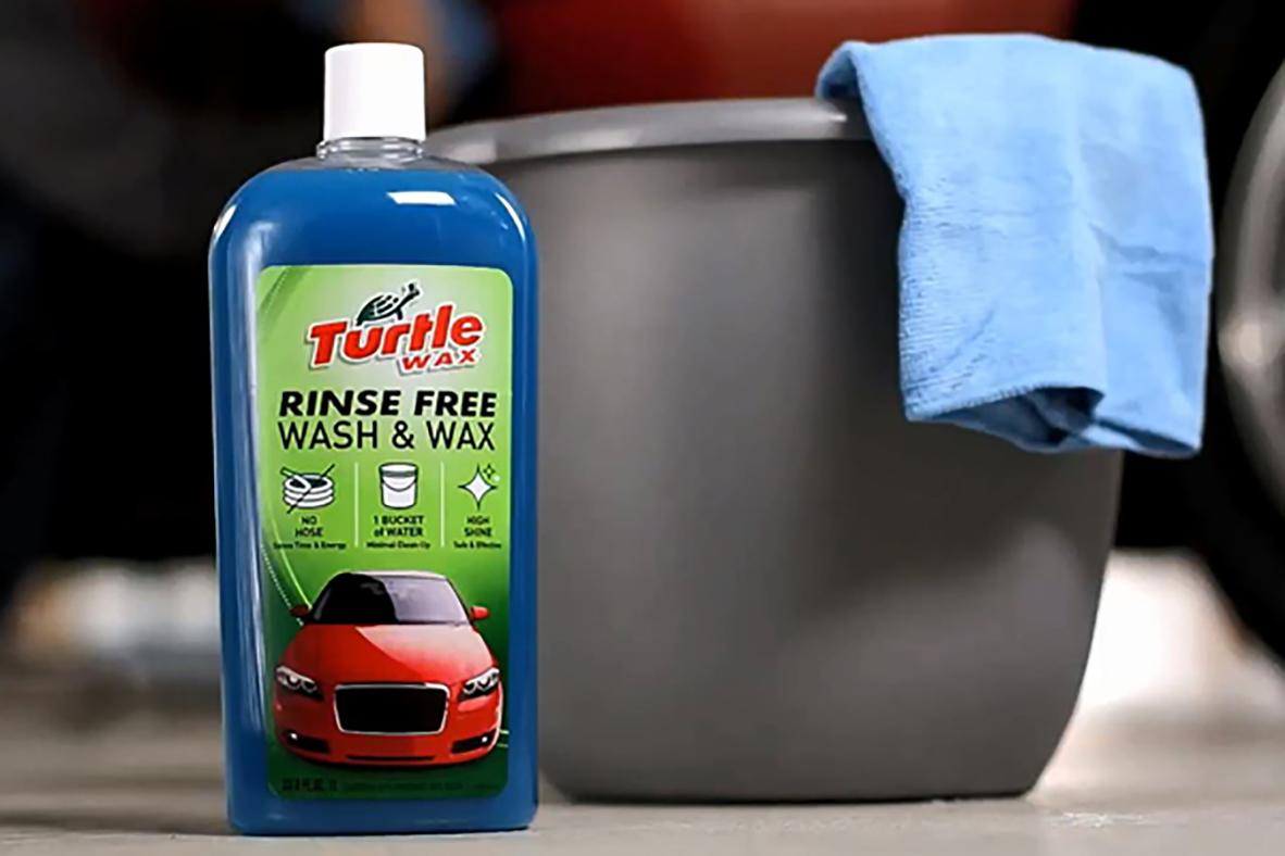 (แถมผ้าไมโครไฟเบอร์ 2 ผืน) Turtle Wax Rinse Free Wash & Wax 33.8 oz เท