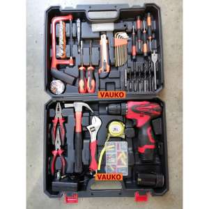 VAUKO : FOURMAN ชุดสว่านแบต ไร้สาย 26 โวลท์ พร้อมแบตสำรอง แท่นชาร์จ
อุปกรณ์ช่างประจำบ้าน แบบครบชุด จำนวน 1 ชุด (45 ชิ้นนับกล่อง)