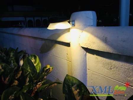 โคมไฟติดผนัง โซล่าเซลล์ กิ่ง 9 SMD LED สีดำ(เเสง : เหลืองวอมไวท์)