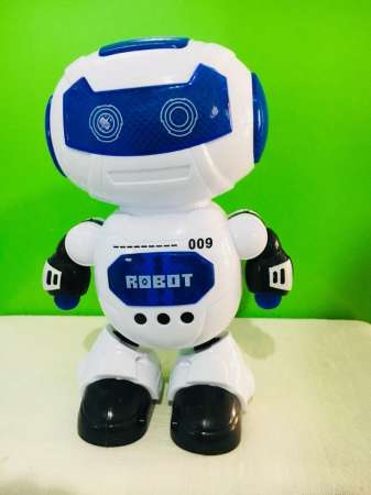 ของเล่นหุ่นยนต์เต้นได้ มีเสียงเพลง มีไฟ Robot Dance รุ่น009 สีขาว ใส่ถ่านAA 3ก้อน