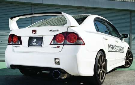  Type R เพลทติดท้ายรถ สีขาวแดง