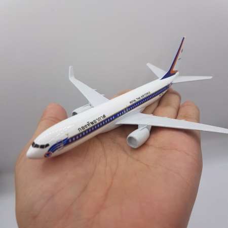 โมเดลเครื่องบิน AIRBUS A380 ทำจากเหล็ก สัดส่วน 1:400 ประตู