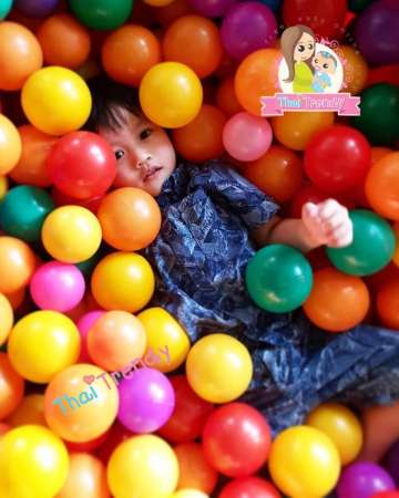 ThaiTrendy ลูกบอลหลากสี 100 ลูก (มีมอก.ปลอดภัย 100%)
