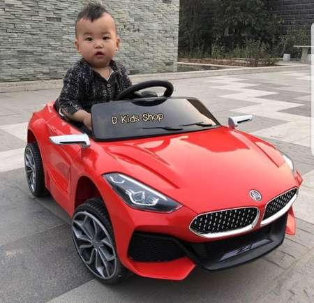 สินค้าใหม่ยอดนิยม D Kids รถแบตเตอรี่เด็ก รถเด็กนั่ง ทรง BMW Z4 ขนาด2มอเตอร์
รถไฟฟ้าเด็ก ซื้อเลยเดี๋ยวนี้
