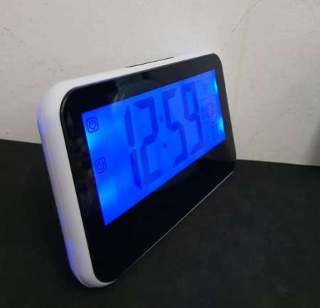 นาฬิกาดิจิตอลLED DIGITAL CLOCK ตั้งโต๊ะ เปิดไฟหน้าจอด้วยเสียงได้ No.3618  ตั้งปลุกด้วยเสียงดนตรี  บอก วัน /เดือน /สัปดาห์ + เวลา /นาที  + อุณหภูมิ  มีปุ่มกด Snooze/ไฟหน้าจอ จับเวลาถอยหลัง (Timer)