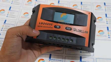 เครื่องควบคุมการชาร์จ PWM 12/24V 20A (มีช่อง USB)