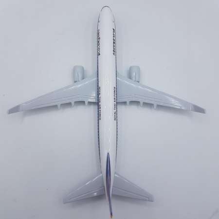 โมเดลเครื่องบิน AIRBUS A380 ทำจากเหล็ก สัดส่วน 1:400 ประตู